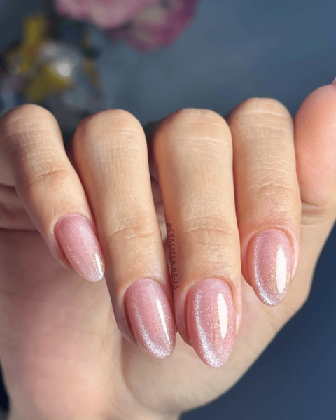 Pink cateye nails